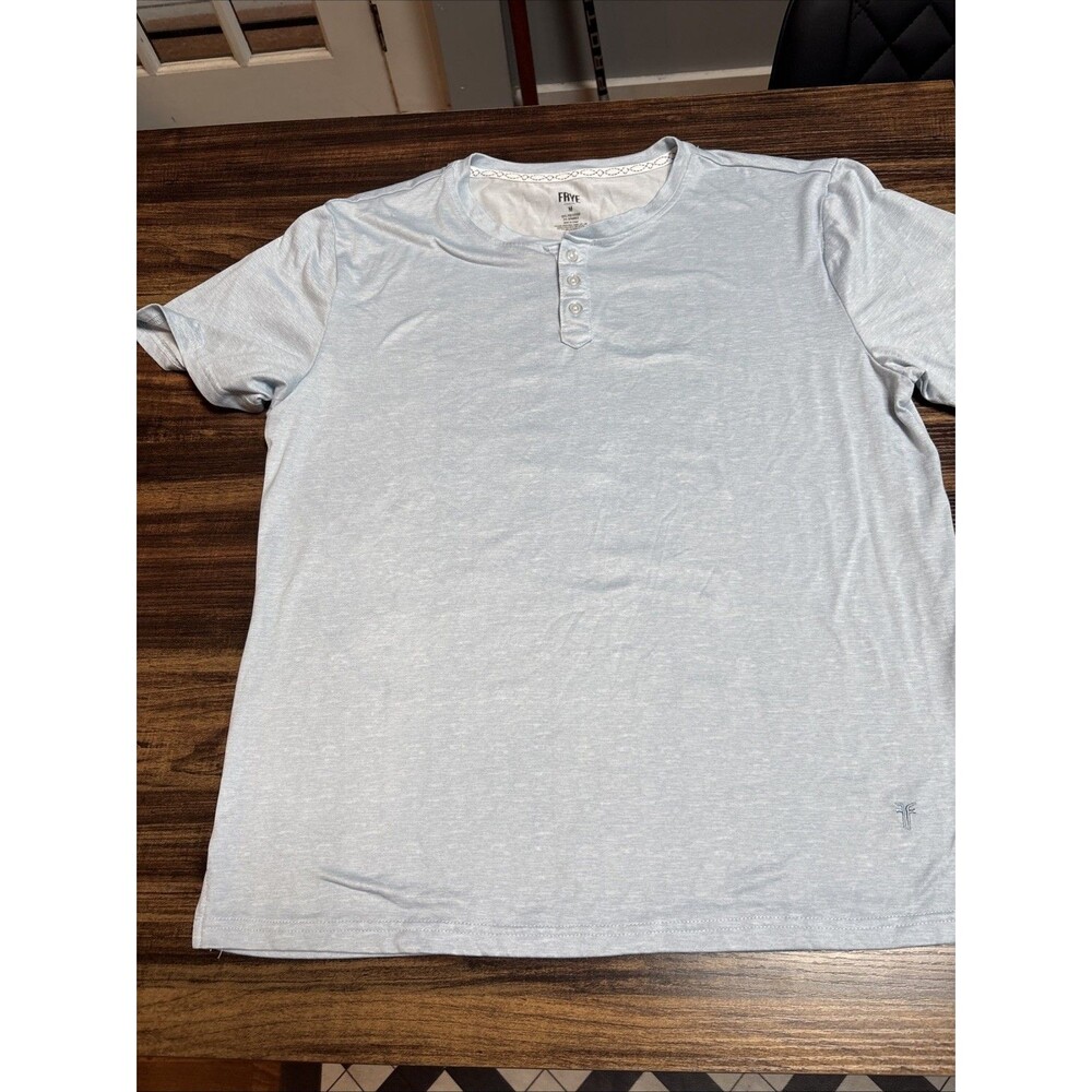 FRYE Co. Short Sleeve Cotton Henley T Shirt Men's Medium Blue Casual Soft EUC
